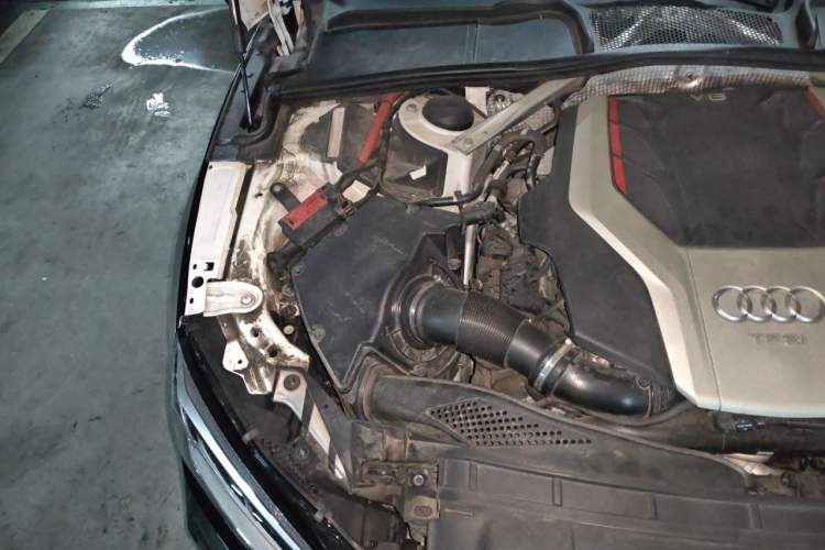 Used Audi S5 2017 S5 3.0T Sportback Engine Bay Right