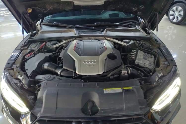Used Audi S5 2017 S5 3.0T Sportback Engine Bay