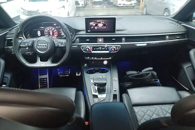 Used Audi S5 2017 S5 3.0T Sportback Center Console