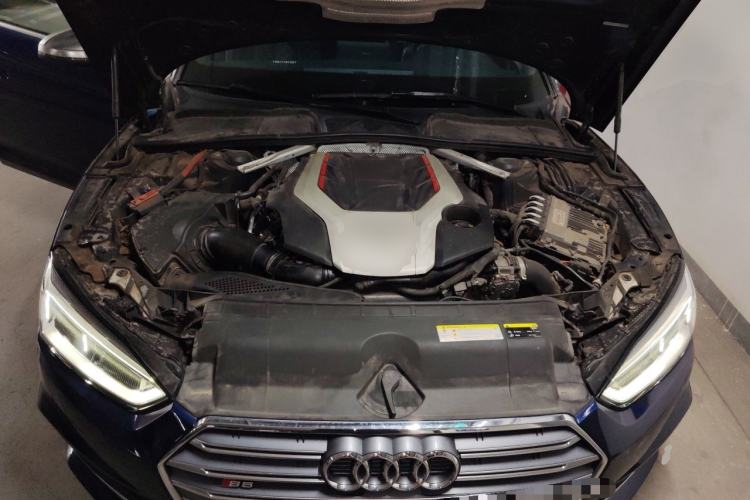 Used Audi S5 2017 S5 3.0T Sportback Engine Bay