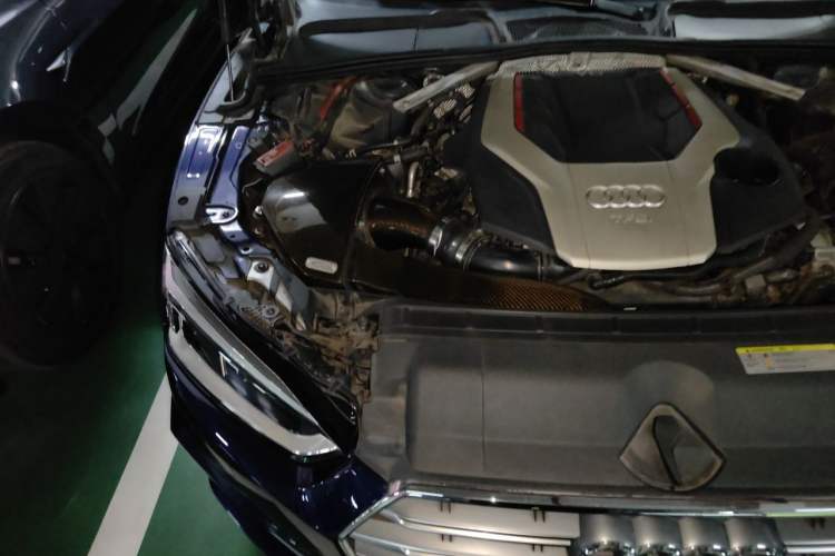 Used Audi S5 2017 S5 3.0T Sportback Engine Bay Right