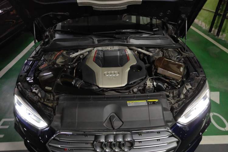 Used Audi S5 2017 S5 3.0T Sportback Engine Bay