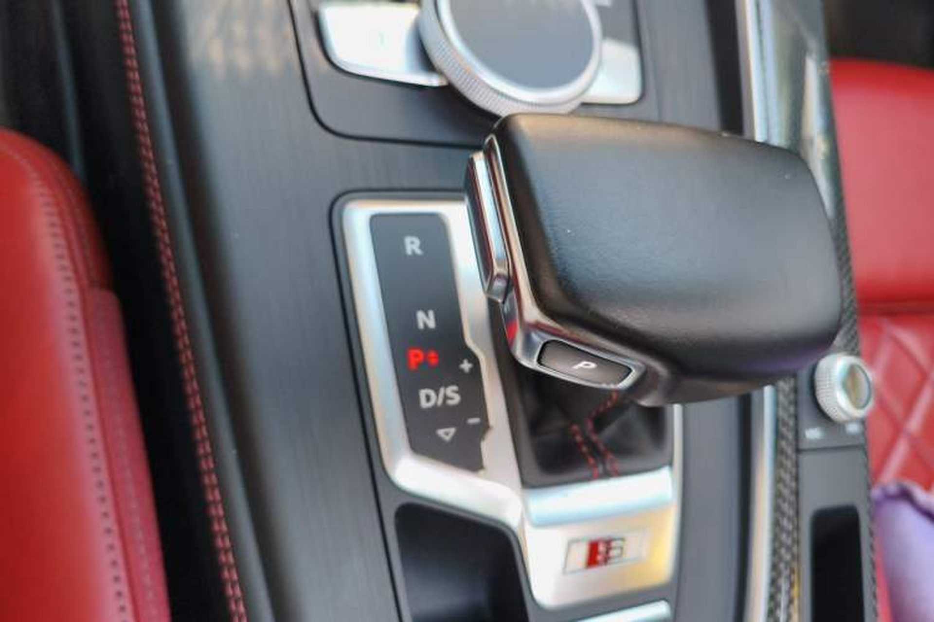 Used Audi S5 2017 S5 3.0T Sportback Gear Lever