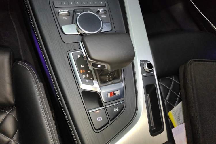 Used Audi S5 2017 S5 3.0T Sportback Gear Lever