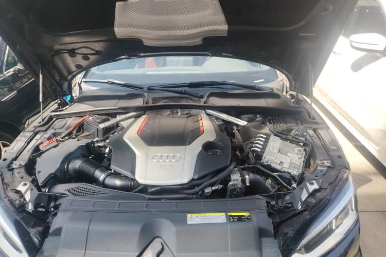 Used Audi S5 2017 S5 3.0T Sportback Engine Bay