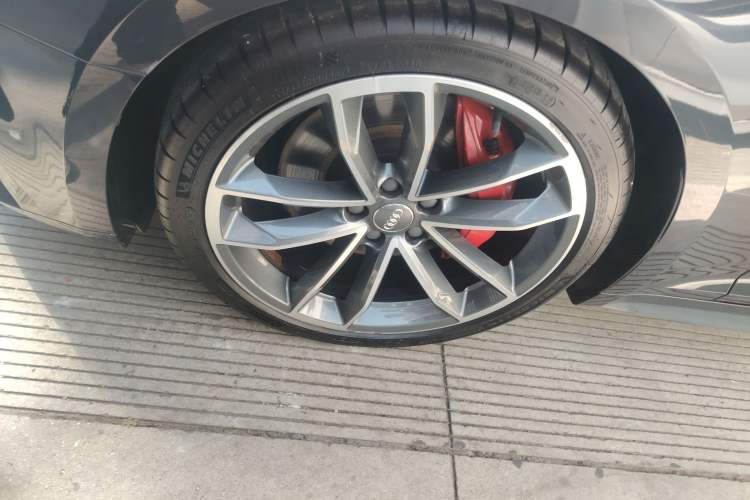 Used Audi S5 2017 S5 3.0T Sportback Left Front Wheel Hub