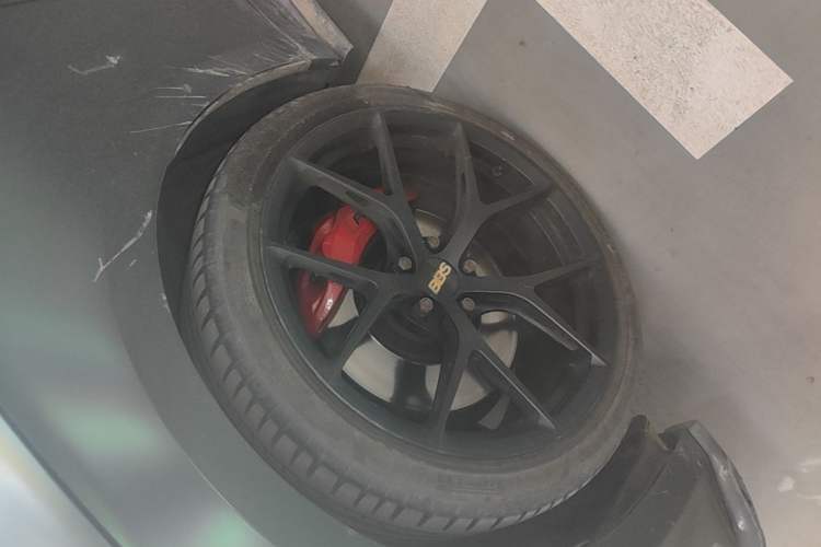 Used Audi S5 2017 S5 3.0T Coupe Left Front Wheel Hub