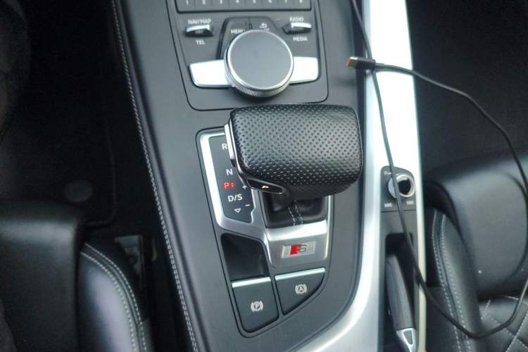 Used Audi S5 2017 S5 3.0T Sportback Gear Lever