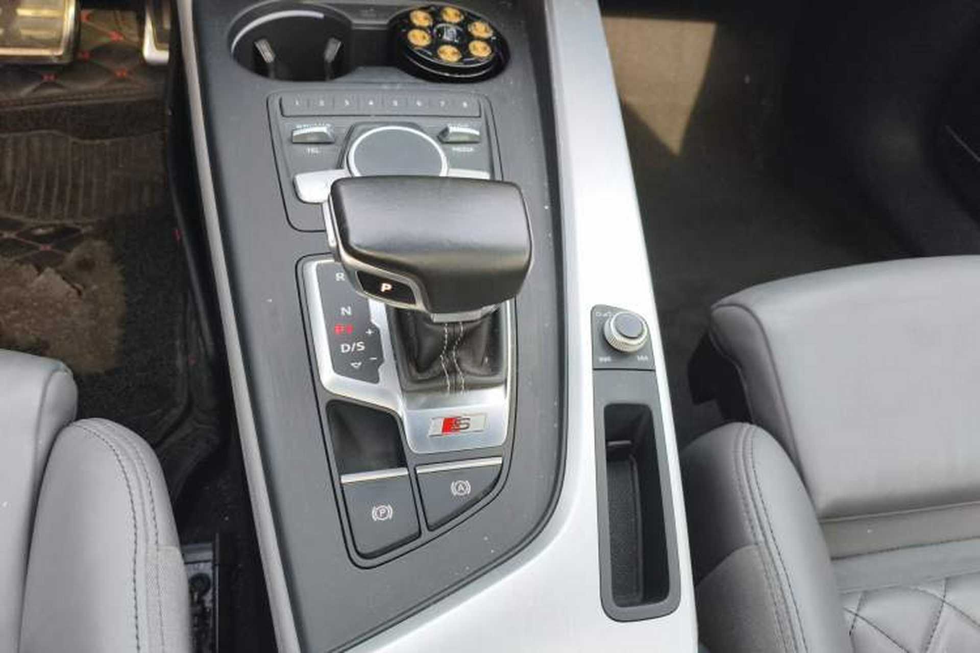 Used Audi S5 2017 S5 3.0T Sportback Gear Lever