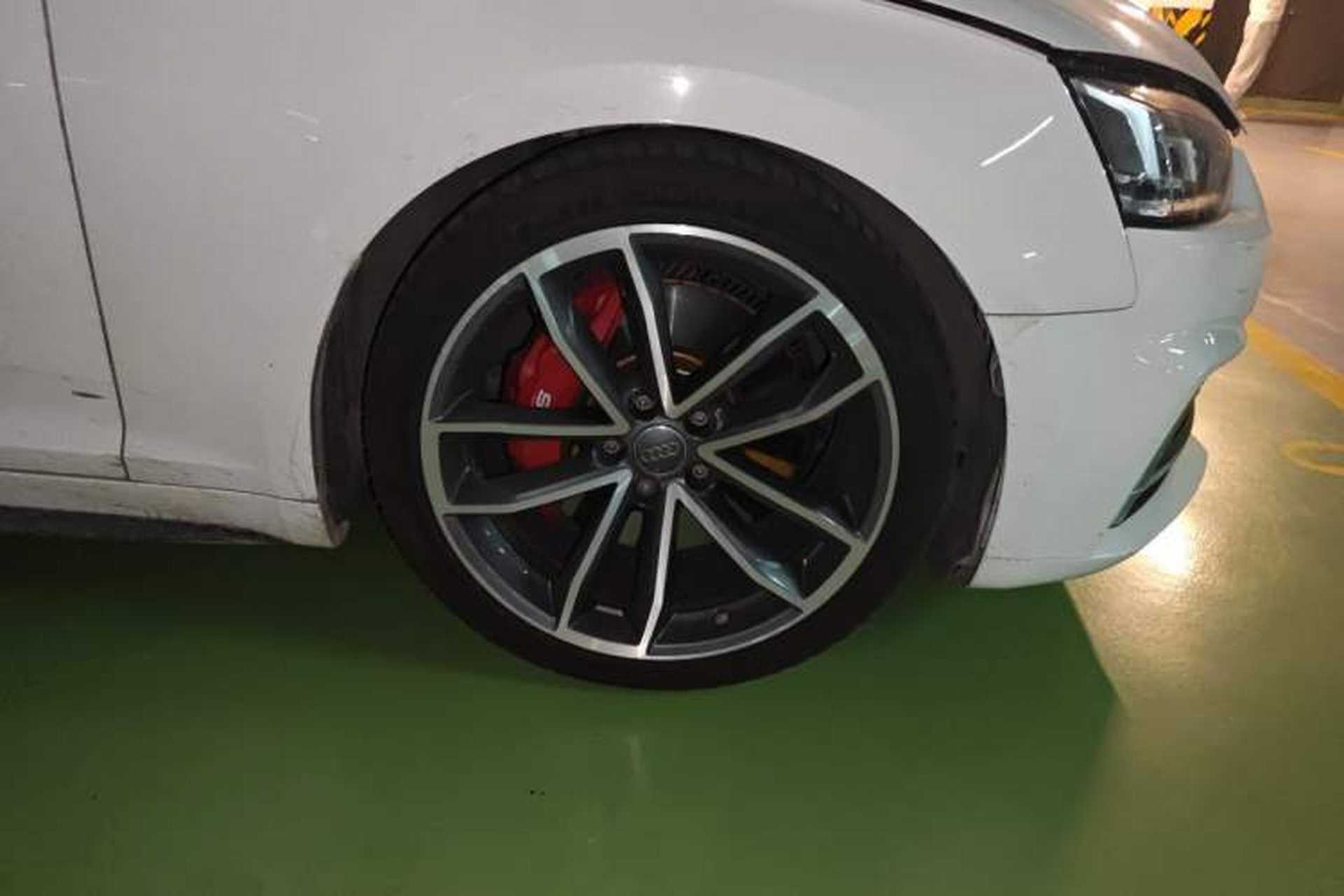 Used Audi S5 2017 S5 3.0T Sportback Right Front Wheel Hub