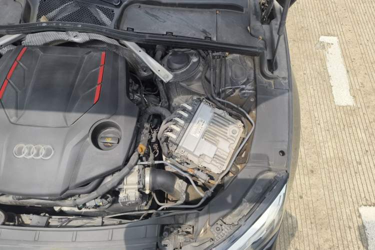 Used Audi S5 2020 S5 3.0T Sportback Engine Bay Left