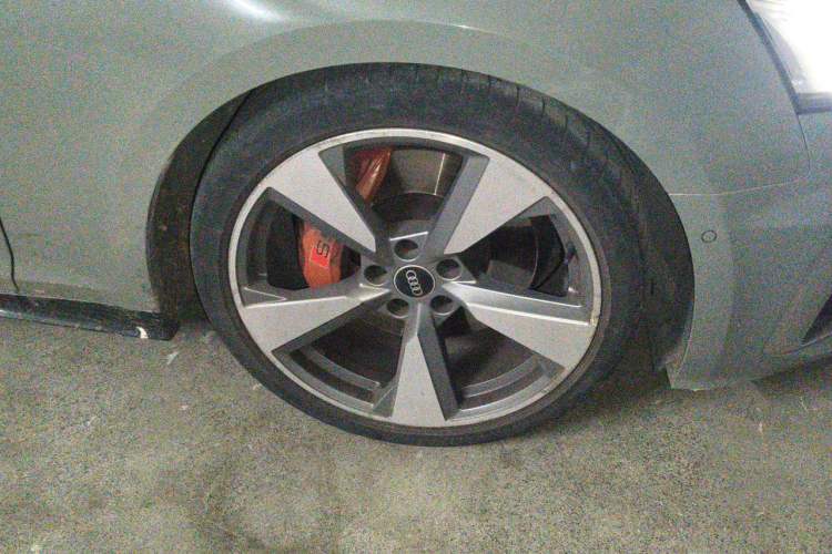 Used Audi S5 2020 S5 3.0T Sportback Right Front Wheel Hub