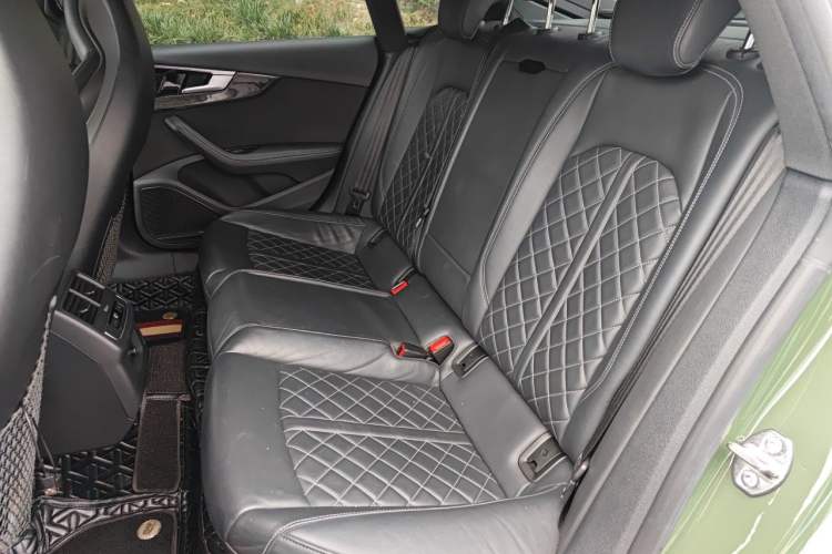 Used Audi S5 2020 S5 3.0T Sportback Left Rear Seat