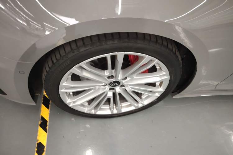 Used Audi S5 2022 S5 3.0T Coupe Left Front Wheel Hub