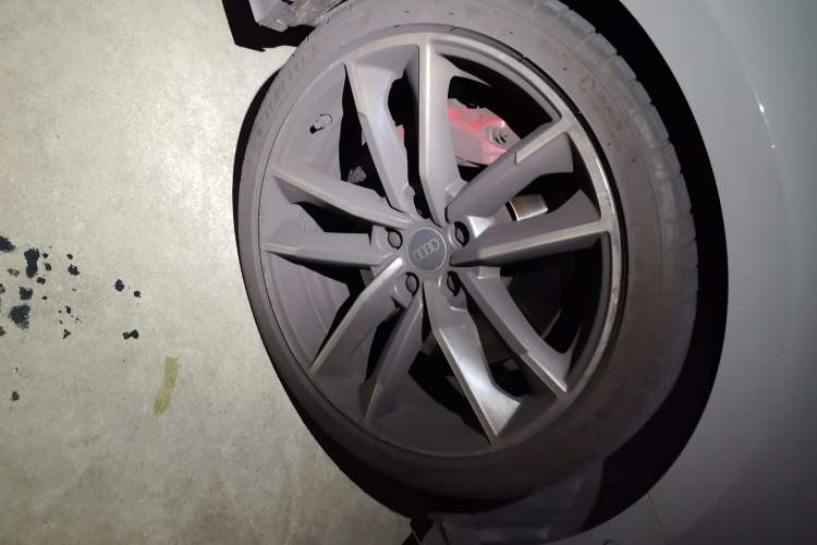Used Audi S5 2022 S5 3.0T Coupe Right Front Wheel Hub