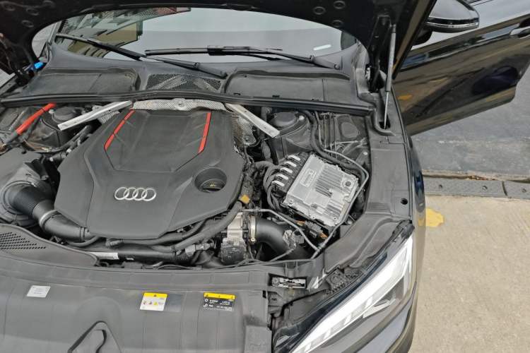 Used Audi S5 2023 S5 3.0T Sportback Engine Bay Left