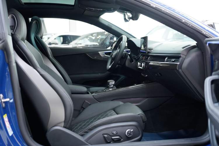 Used Audi S5 2023 S5 3.0T Coupe Interior 9