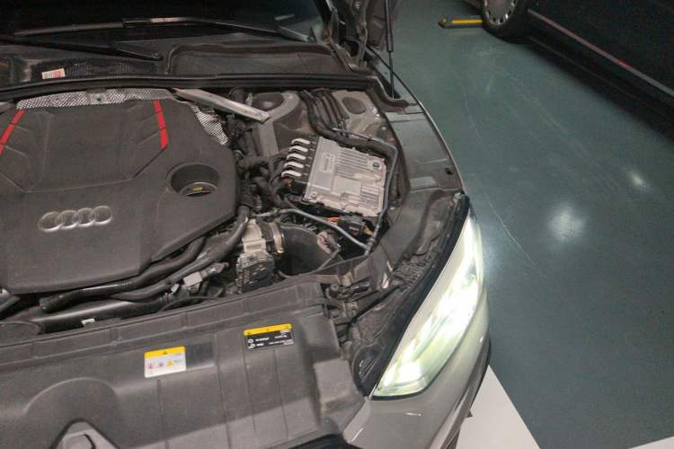 Used Audi S5 2023 S5 3.0T Coupe Engine Bay Left