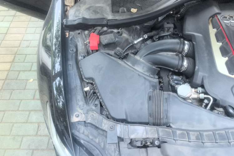 Used Audi S6 2013 S6 4.0TFSI Engine Bay Right
