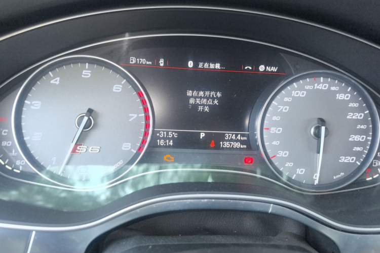 Used Audi S6 2013 S6 4.0TFSI Odometer Close Up