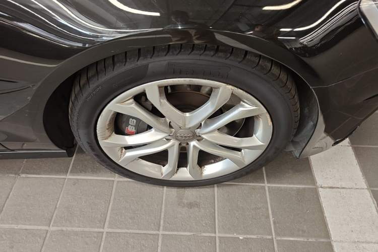 Used Audi S6 2013 S6 4.0TFSI Right Front Wheel Hub
