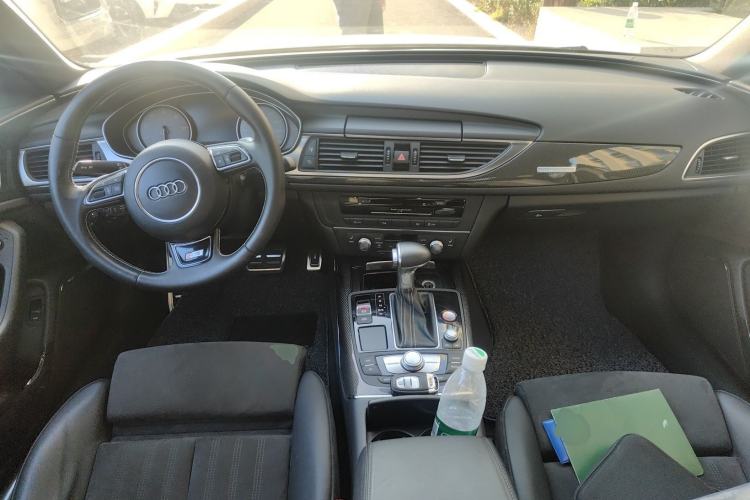 Used Audi S6 2013 S6 4.0TFSI Center Console