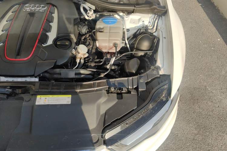 Used Audi S6 2013 S6 4.0TFSI Engine Bay Left