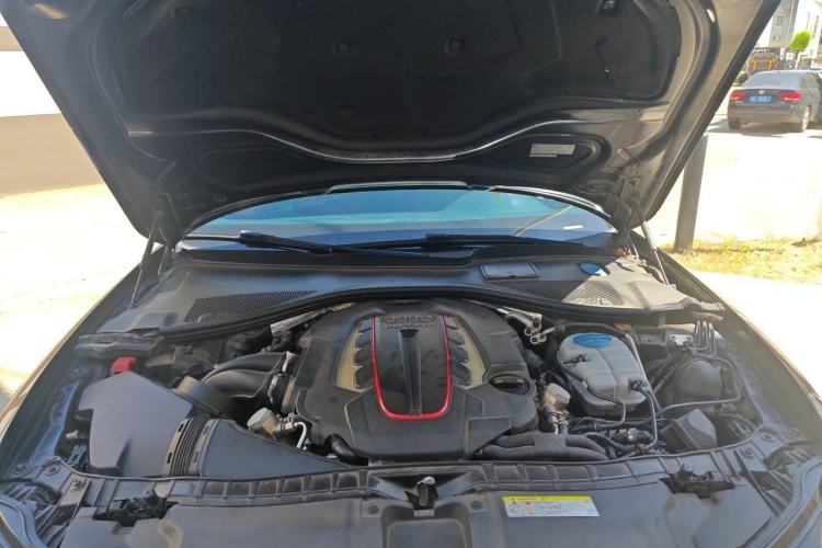 Used Audi S6 2016 S6 4.0TFSI Engine Bay