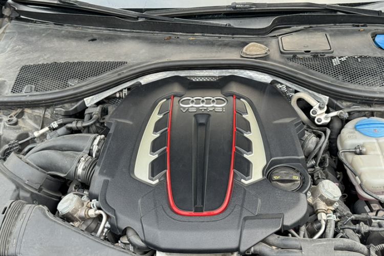 Used Audi S6 2016 S6 4.0TFSI Engine Bay