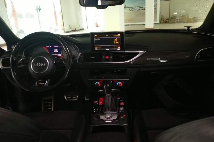 Used Audi S6 2016 S6 4.0TFSI Center Console
