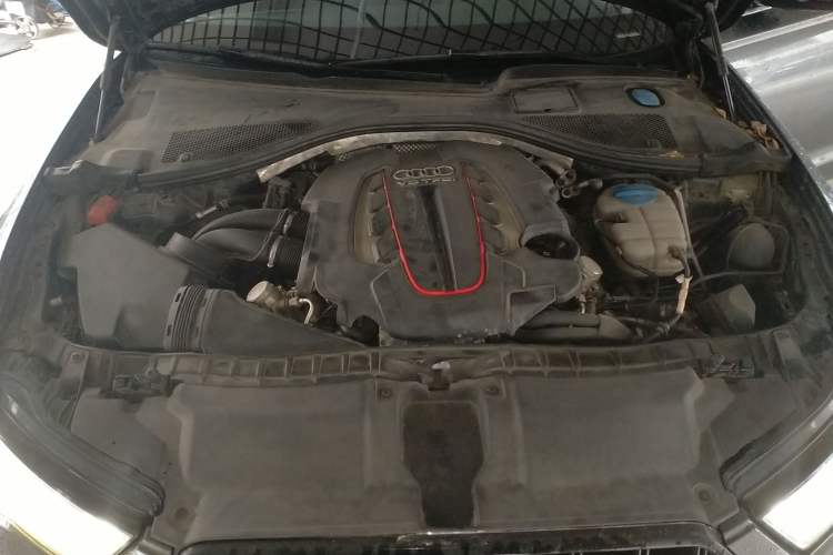 Used Audi S6 2016 S6 4.0TFSI Engine Bay