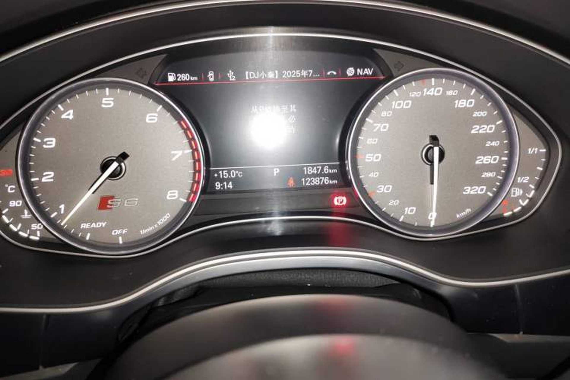Used Audi S6 2016 S6 4.0TFSI Odometer Close Up