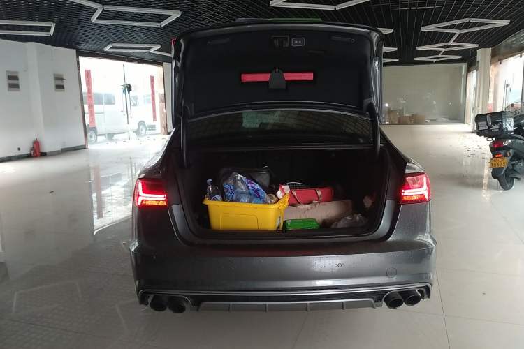 Used Audi S6 2016 S6 4.0TFSI Trunk