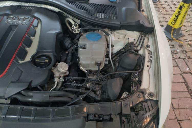 Used Audi S6 2016 S6 4.0TFSI Engine Bay Left