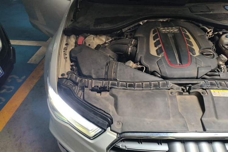 Used Audi S6 2016 S6 4.0TFSI Engine Bay Right