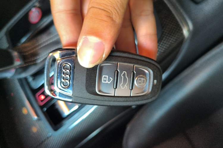 Used Audi S6 2016 S6 4.0TFSI Vehicle Key
