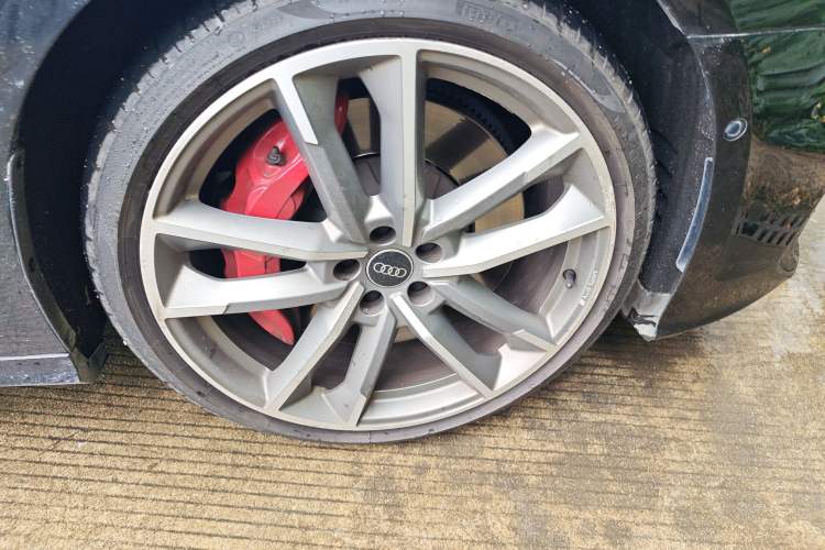 Used Audi S6 2020 S6 2.9T Right Front Wheel Hub