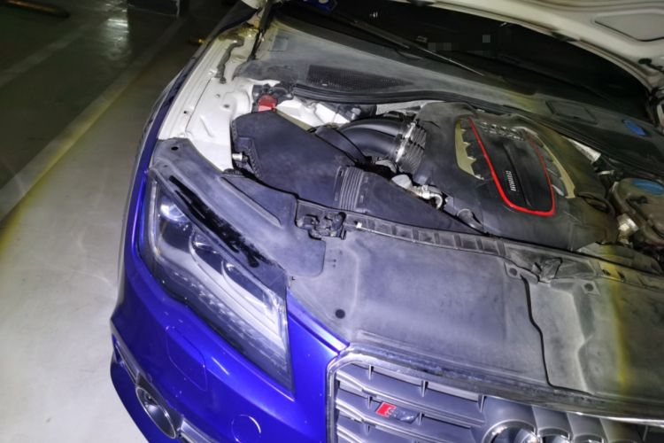 Used Audi S7 2013 4.0 TFSI quattro Engine Bay Right