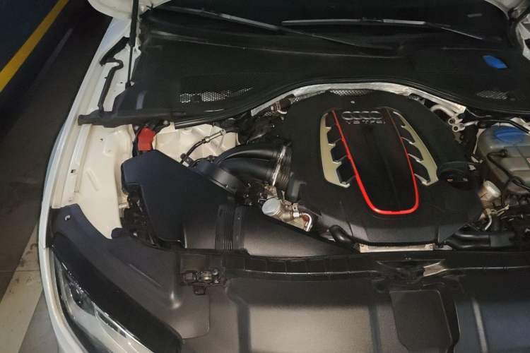 Used Audi S7 2013 4.0 TFSI quattro Engine Bay Right