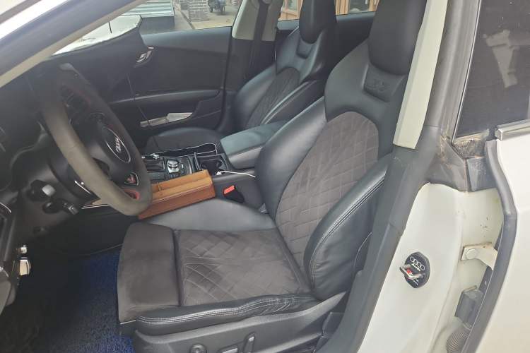 Used Audi S7 2013 4.0 TFSI quattro Interior 1