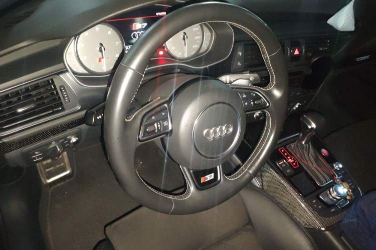 Used Audi S7 2013 4.0 TFSI quattro Steering Wheel