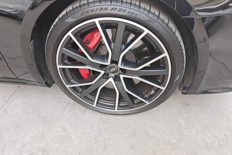 Used Audi S7 2020 2.9 TFSI quattro Right Front Wheel Hub