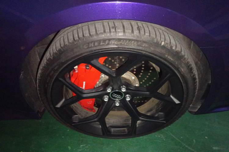 Used Audi S7 2020 2.9 TFSI quattro Right Front Wheel Hub