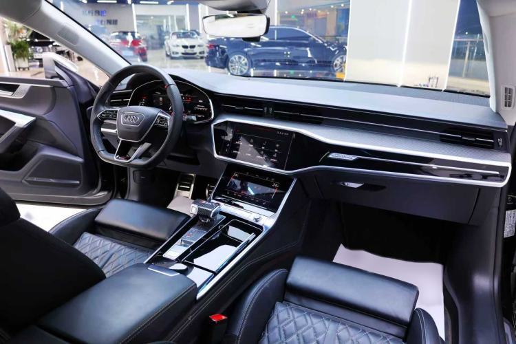 Used Audi S7 2022 2.9 TFSI quattro Interior 4