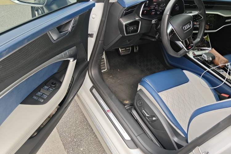 Used Audi S7 2022 2.9 TFSI quattro Driver Seat