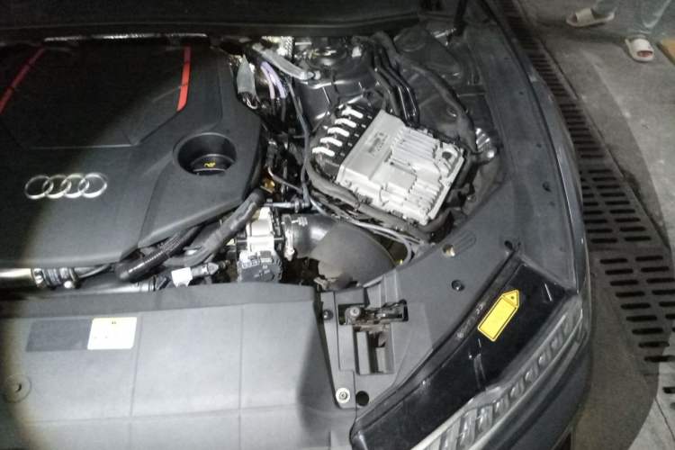Used Audi S7 2022 2.9 TFSI quattro Engine Bay Left