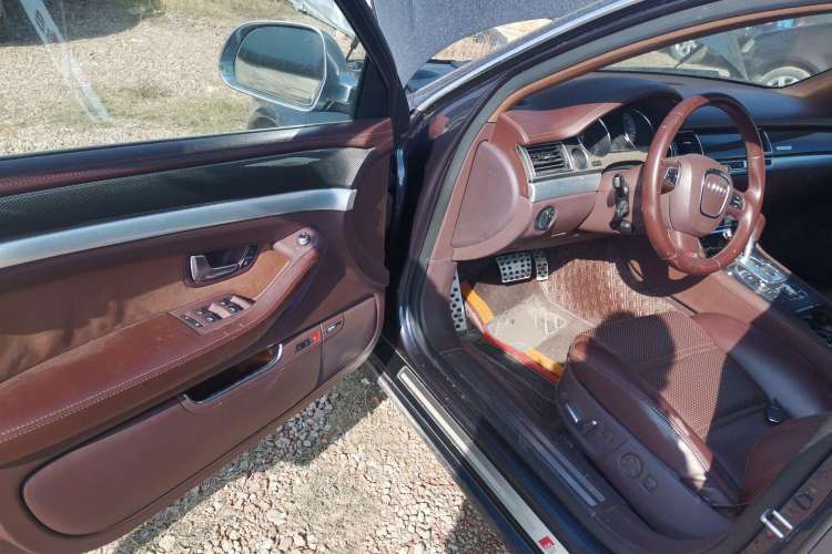 Used Audi S8 2008 S8 5.2 FSI quattro Driver Seat