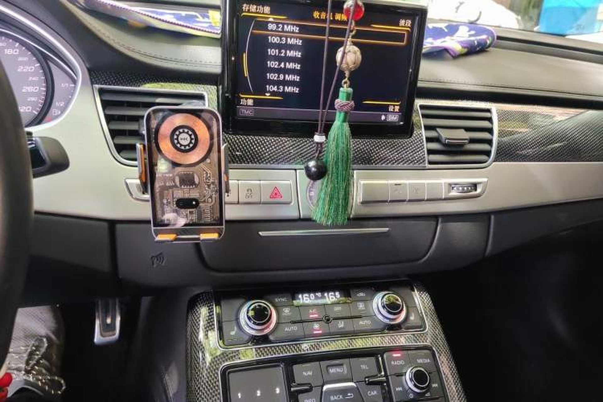 Used Audi S8 2013 S8 4.0TFSI quattro Audio And AC Panel