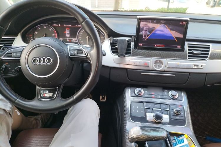 Used Audi S8 2013 S8 4.0TFSI quattro Center Console