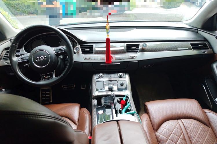Used Audi S8 2013 S8 4.0TFSI quattro Center Console